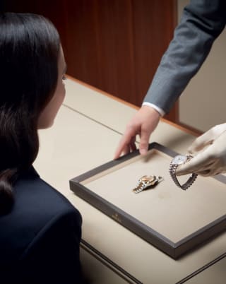 rubeljewelers-rolex-servicing-xxxxx_7214_shoot_shop_geneva_retail_campaign_client_vendeur_pub_25_03_2019_sm_iso_01_portrait