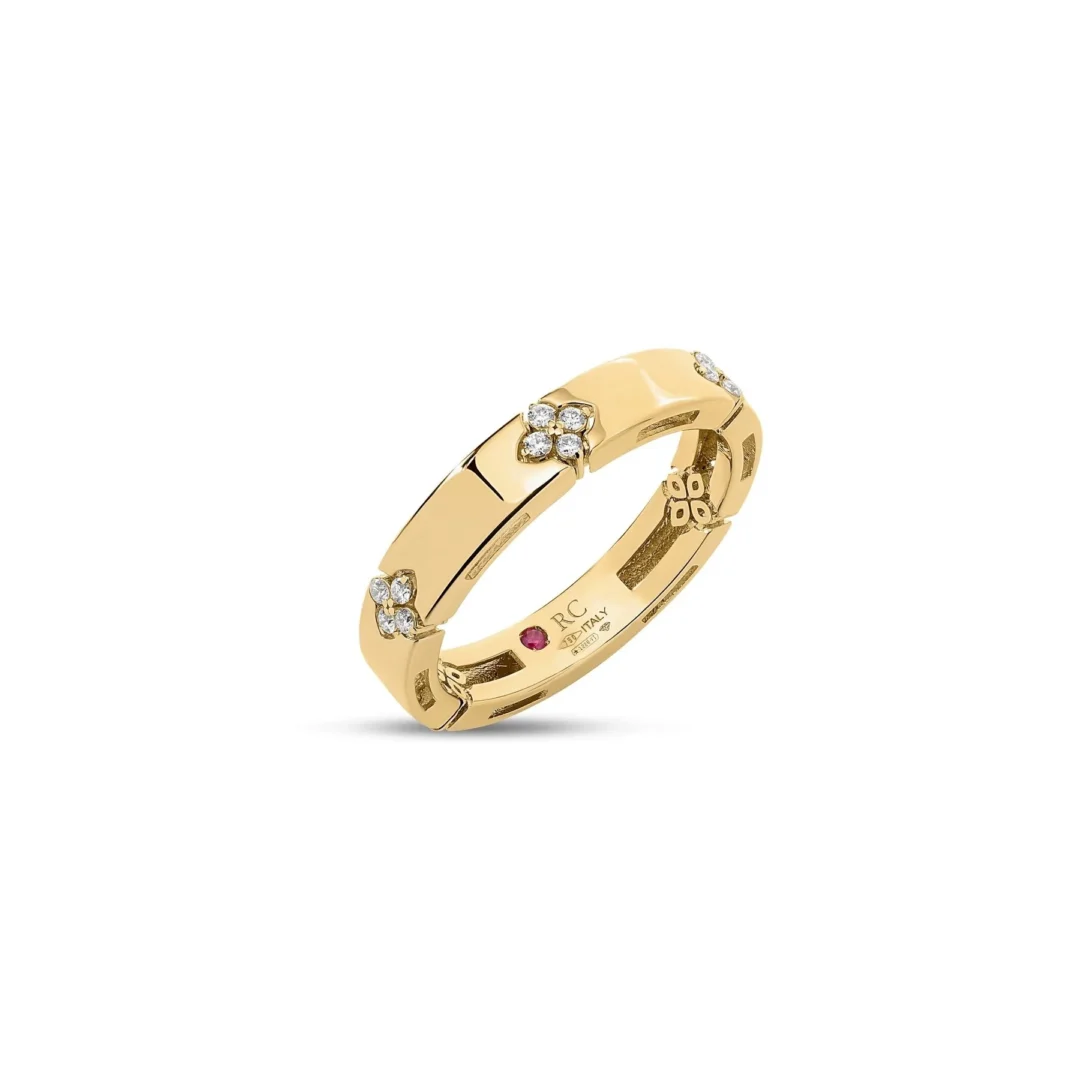 LOVE IN VERONA NARROW DIAMOND ACCENT RING